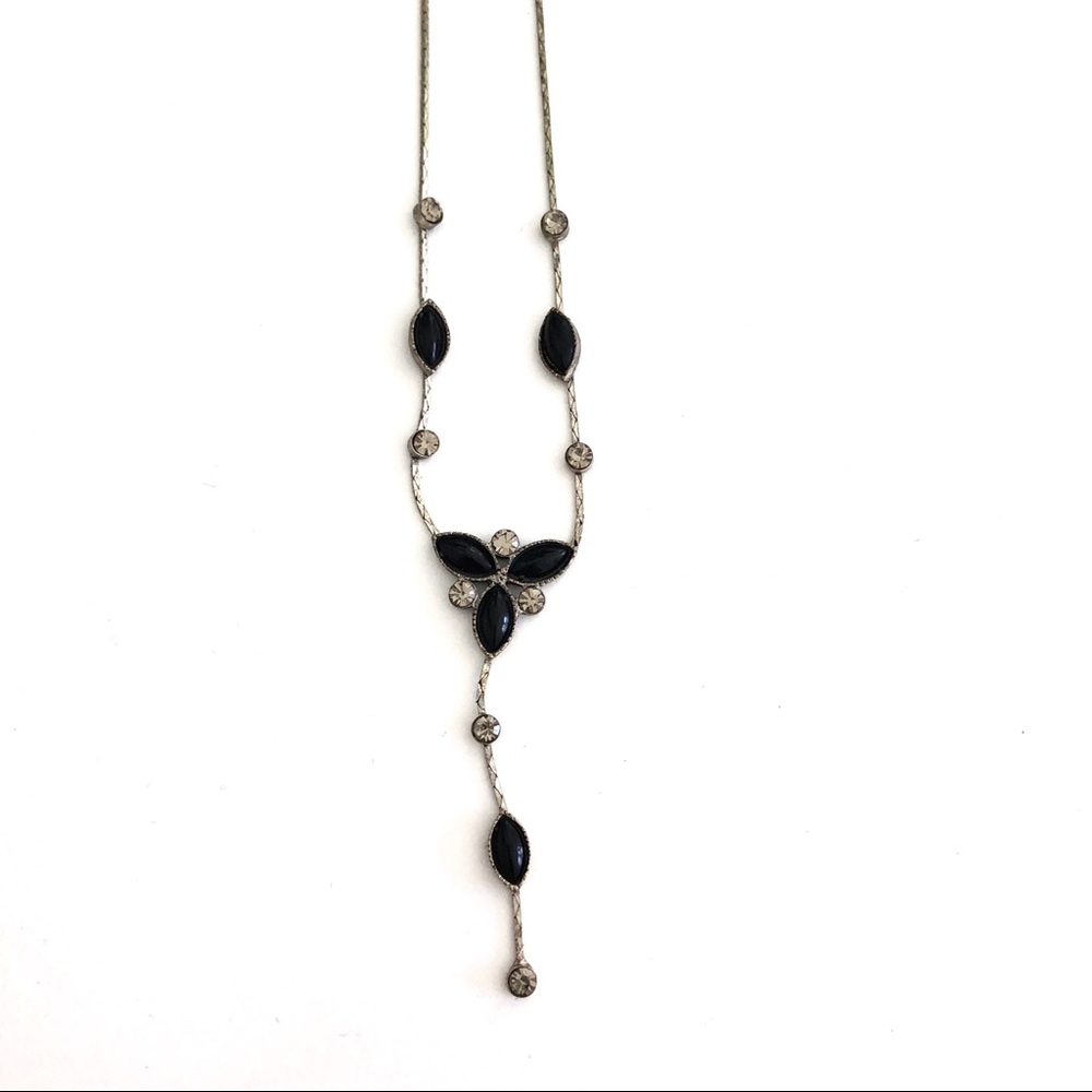 🦓 Antique Black and White Necklace